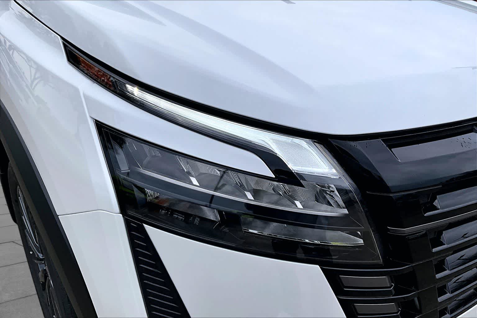 2026 Nissan Pathfinder SL Everest White Pearl Tricoat at Lexus of Clear Lake
