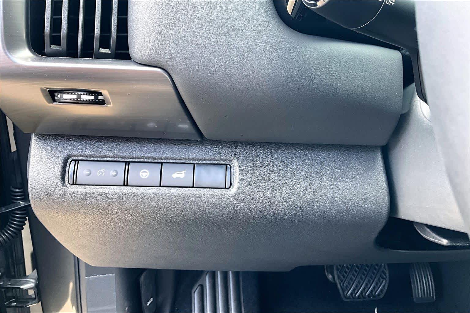 2026 Nissan Pathfinder SL Gun Metallic at Sterling McCall Nissan