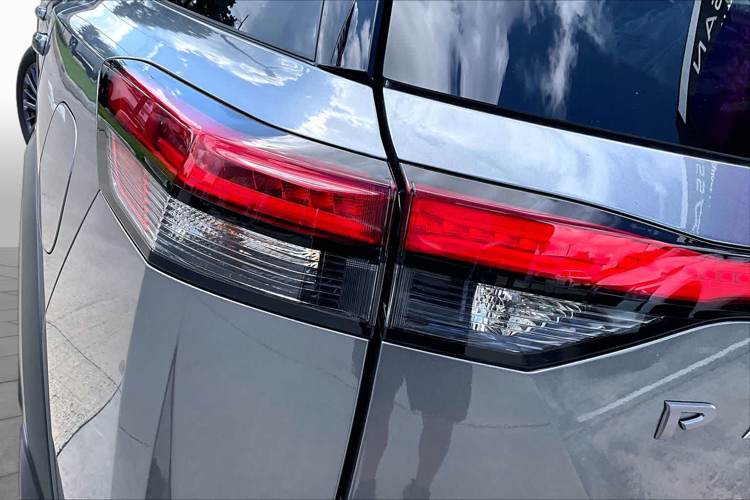 2026 Nissan Pathfinder SL Gun Metallic at Sterling McCall Nissan