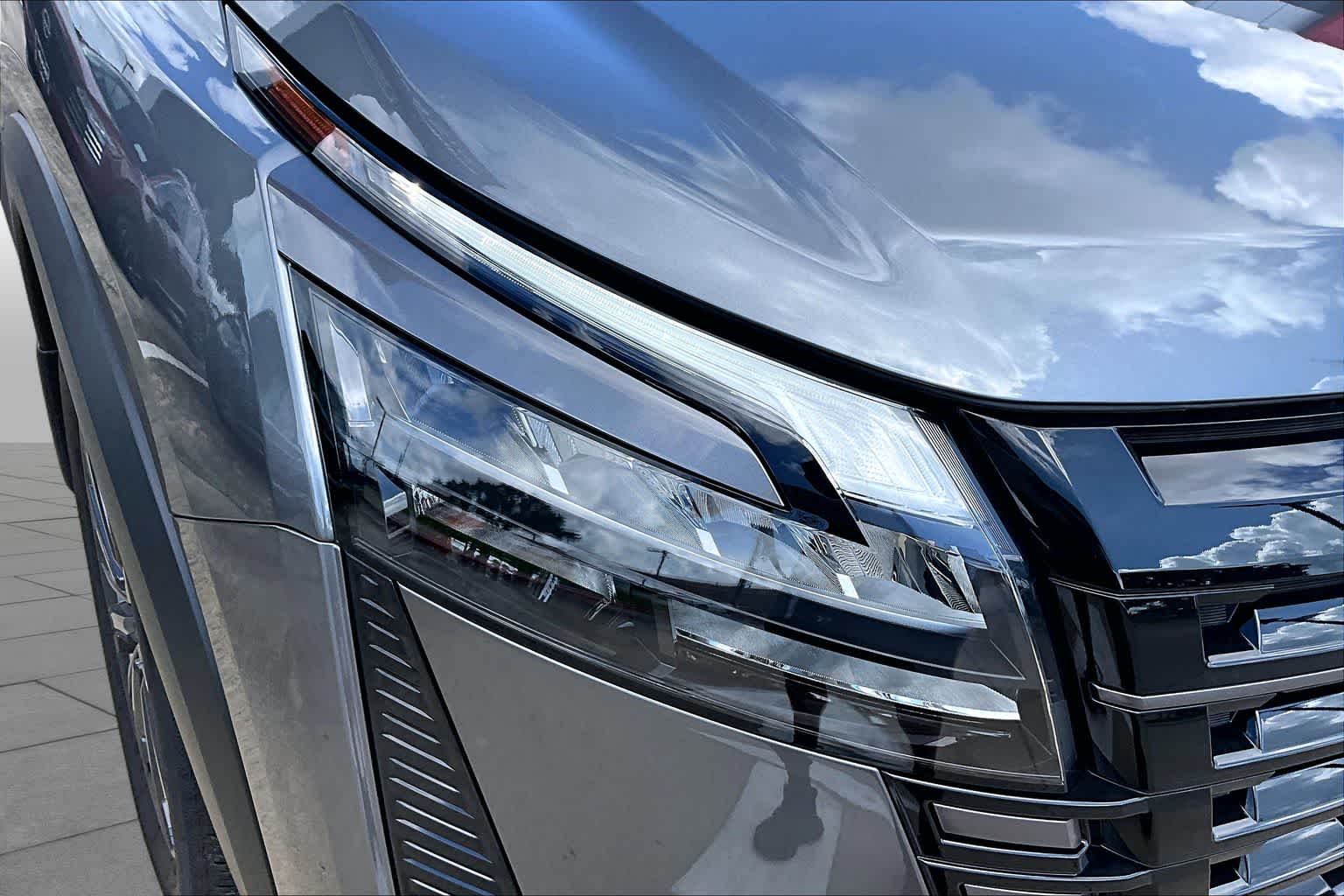 2026 Nissan Pathfinder SL Gun Metallic at Sterling McCall Nissan