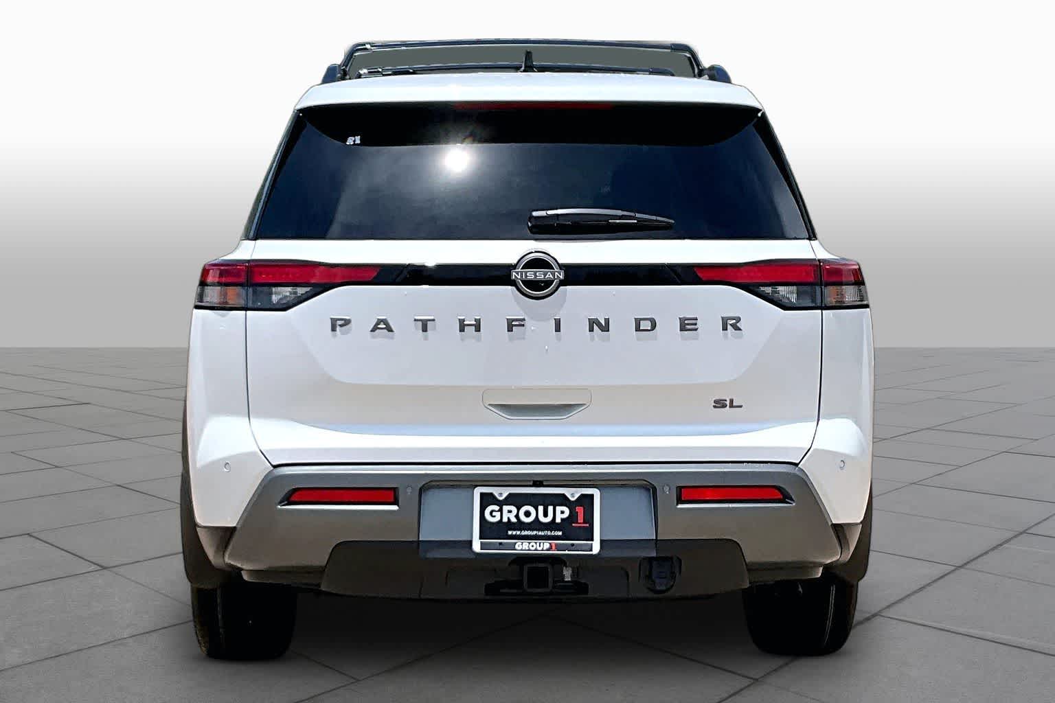 2026 Nissan Pathfinder SL Everest White Pearl Tricoat at Mac Haik Ford