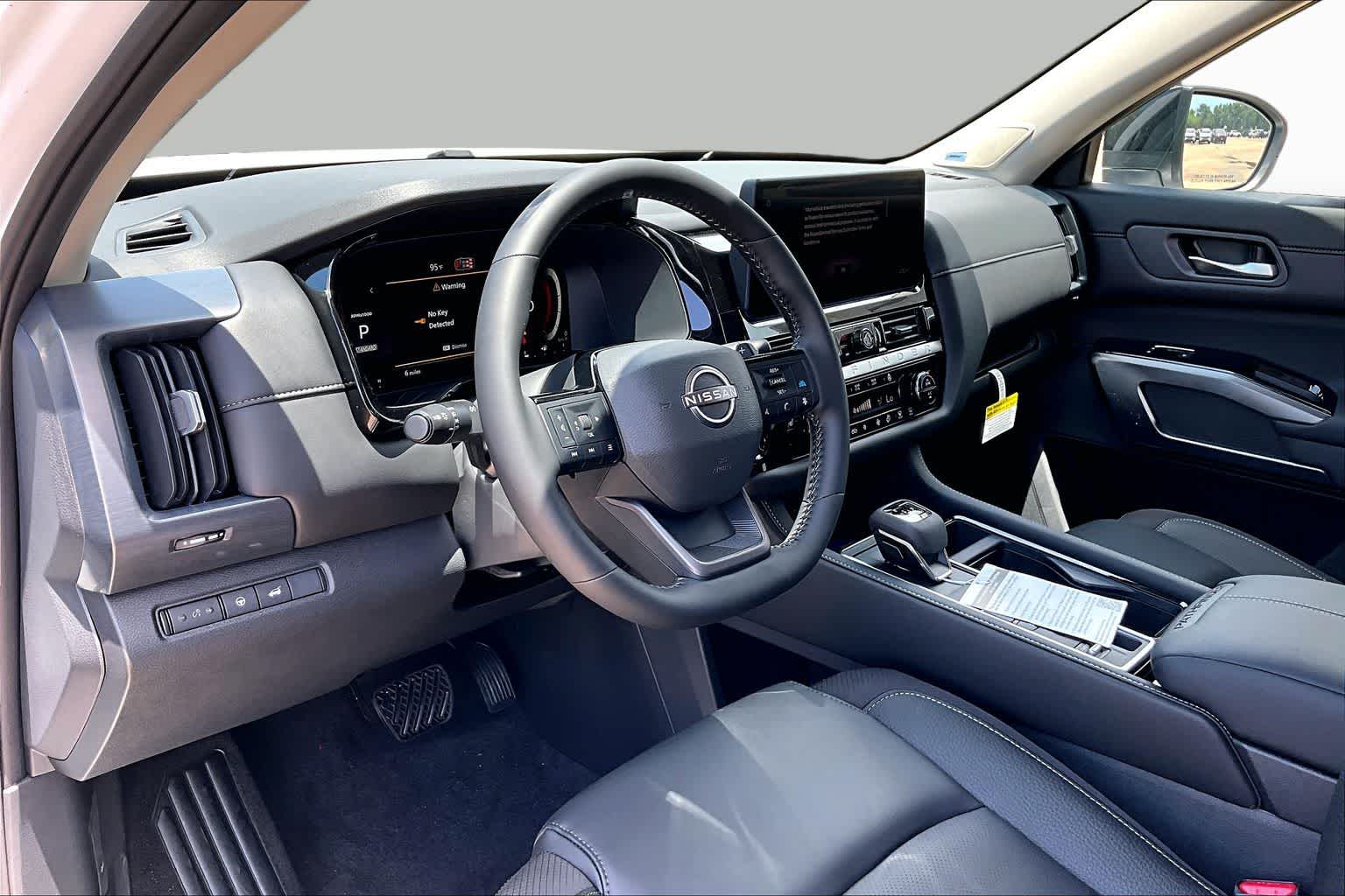 2026 Nissan Pathfinder SL Everest White Pearl Tricoat at Mac Haik Ford