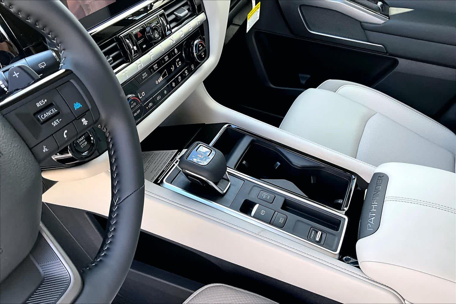 2026 Nissan Pathfinder SL Everest White Pearl Tricoat at Sterling McCall Nissan