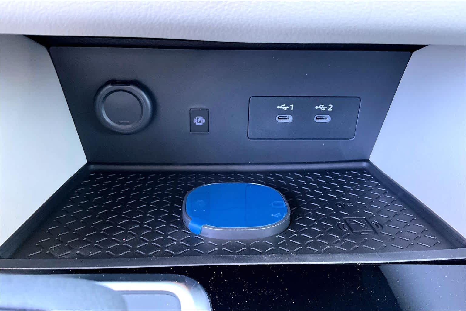 2026 Nissan Pathfinder SL Everest White Pearl Tricoat at Sterling McCall Nissan