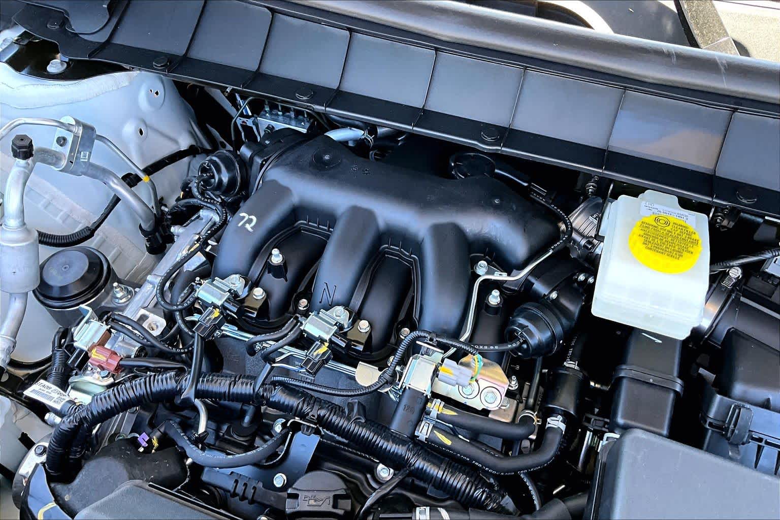 2026 Nissan Pathfinder SL Everest White Pearl Tricoat at Sterling McCall Nissan