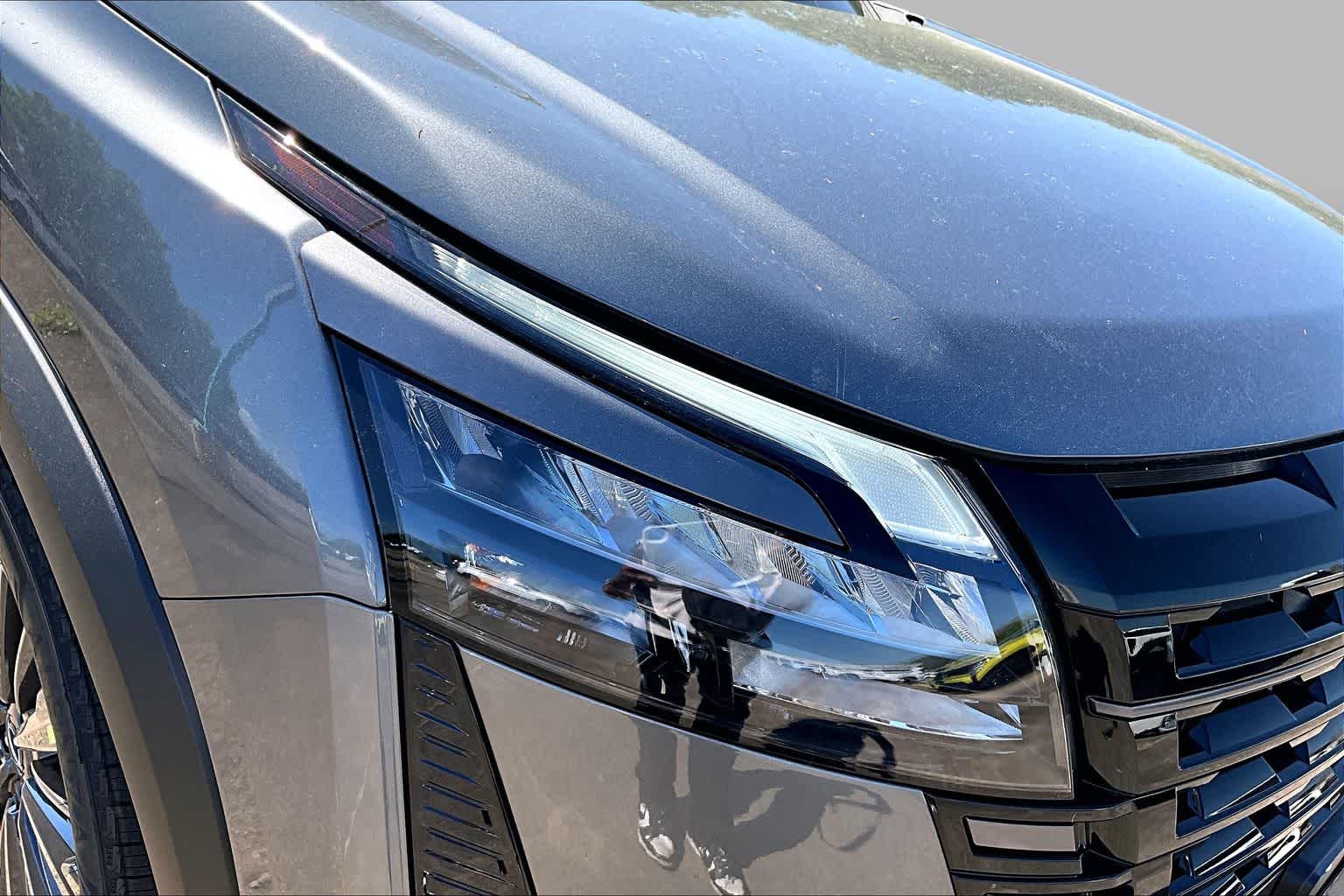 2026 Nissan Pathfinder SL Gun Metallic at Sterling McCall Nissan