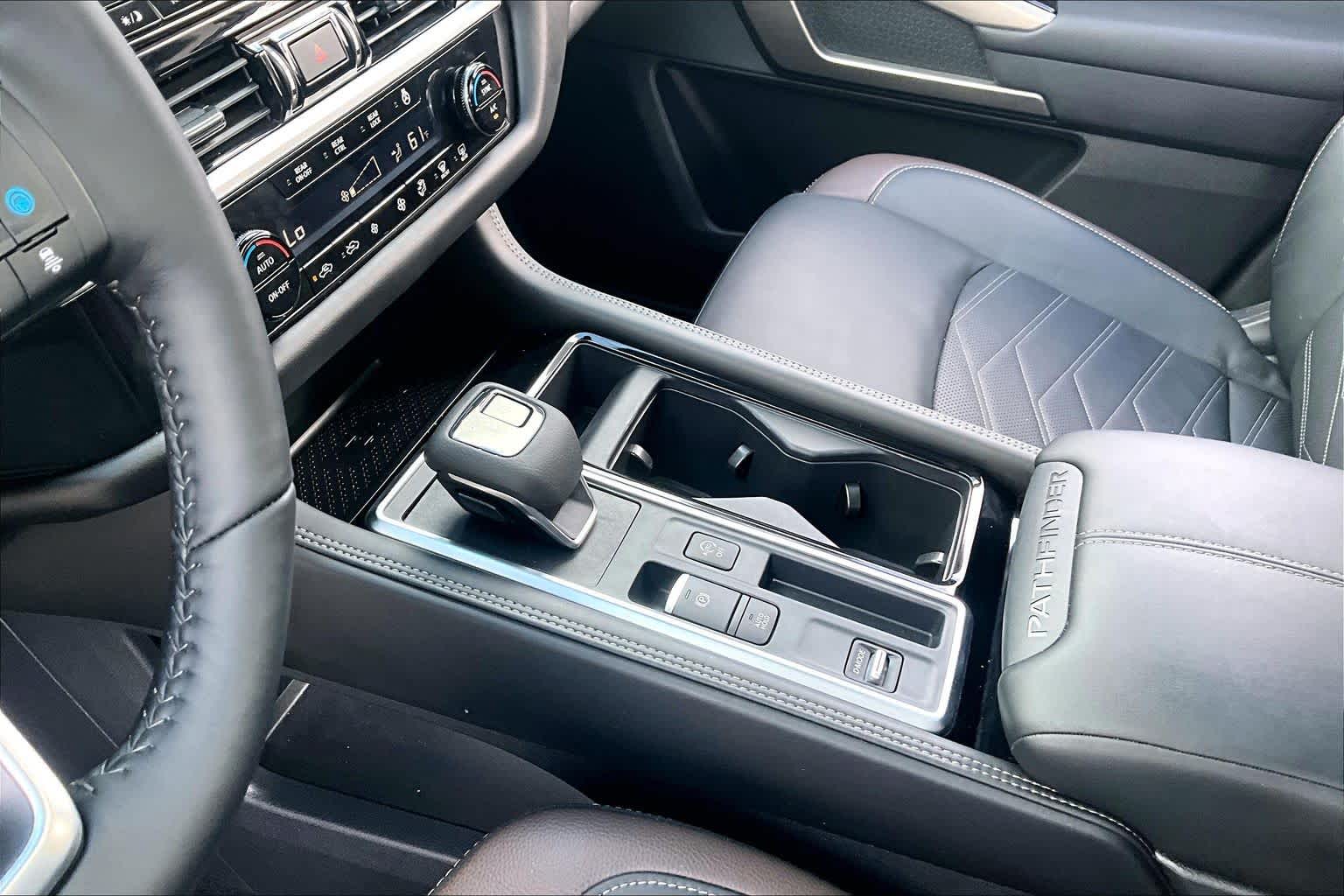 2024 Nissan Pathfinder Platinum Pearl White Tricoat/Super Black at Honda of Clear Lake
