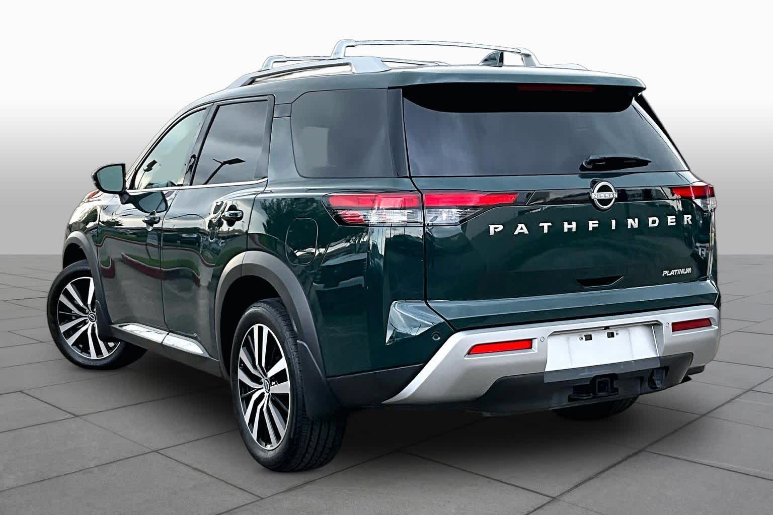 2025 Nissan Pathfinder Platinum Obsidian Green Pearl at Sterling McCall Nissan