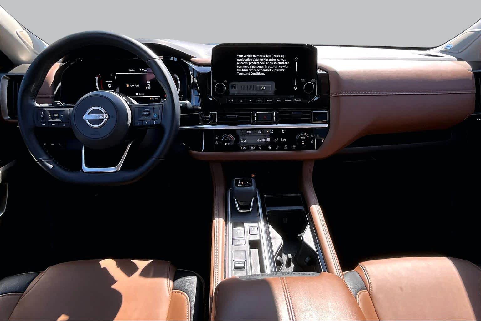 2025 Nissan Pathfinder Platinum Obsidian Green Pearl at Mac Haik Ford