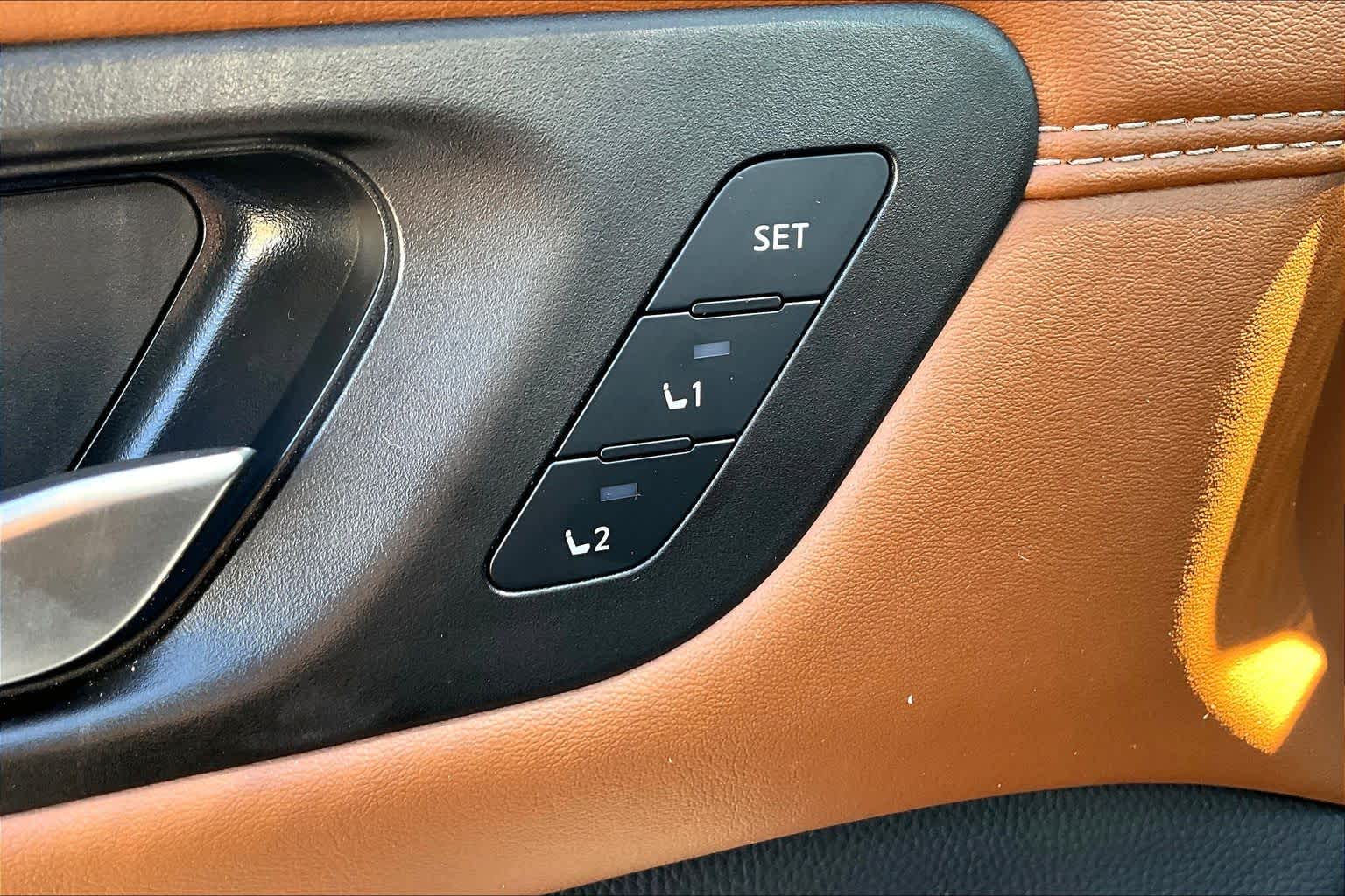 2025 Nissan Pathfinder Platinum Obsidian Green Pearl at Mac Haik Ford