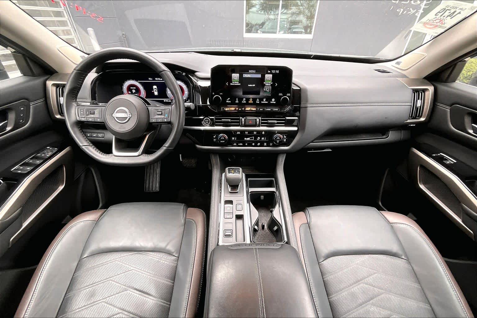 2024 Nissan Pathfinder Platinum Obsidian Green Pearl/Super Black at Sterling McCall Nissan