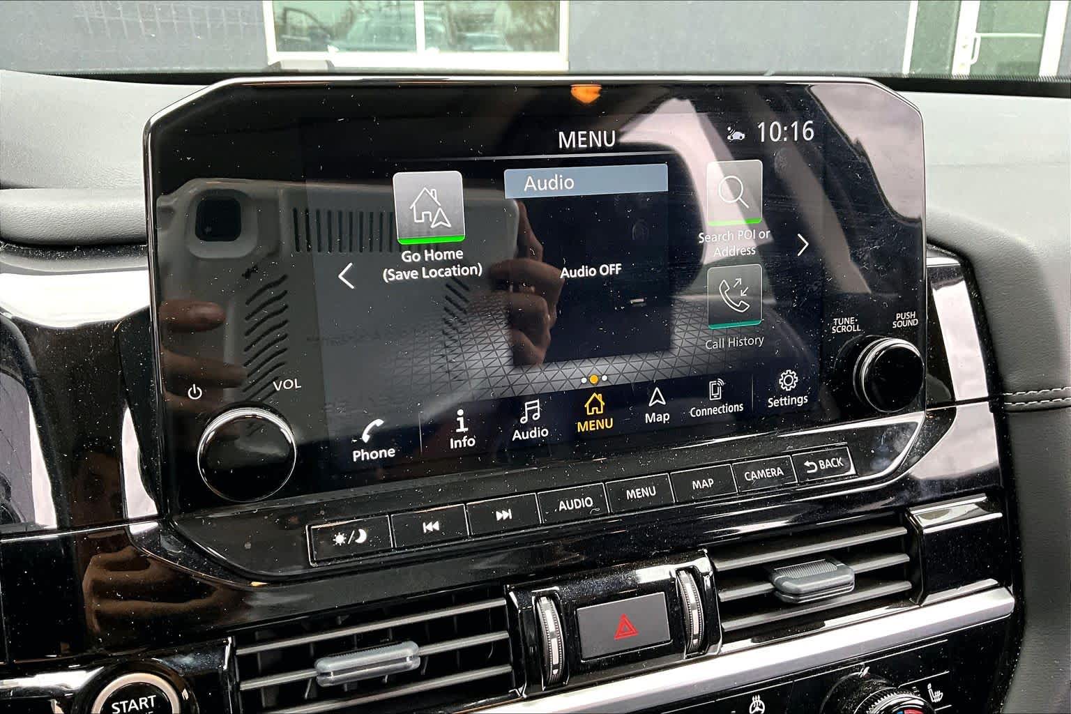 2024 Nissan Pathfinder Platinum Obsidian Green Pearl/Super Black at Sterling McCall Nissan