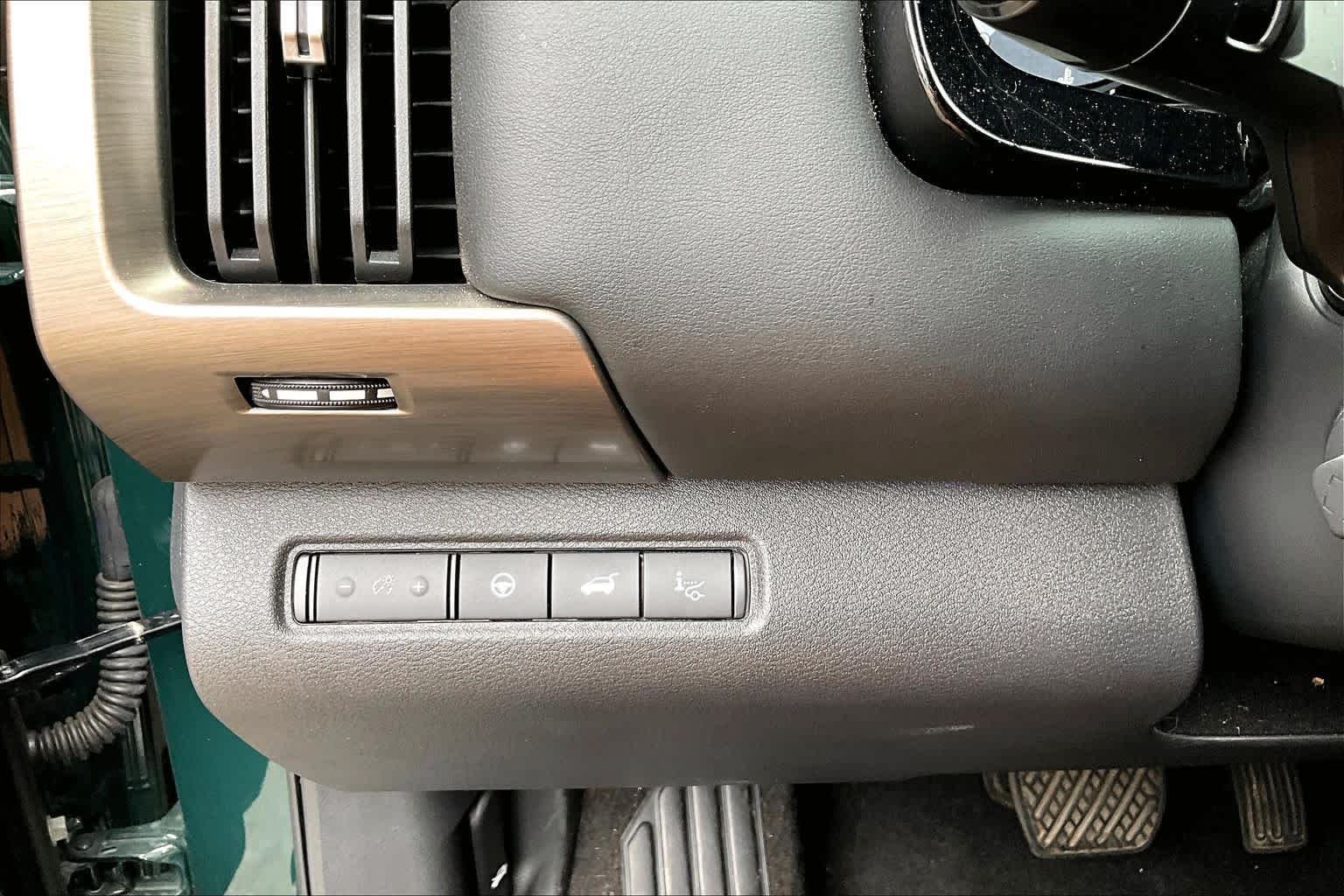 2024 Nissan Pathfinder Platinum Obsidian Green Pearl/Super Black at Sterling McCall Nissan