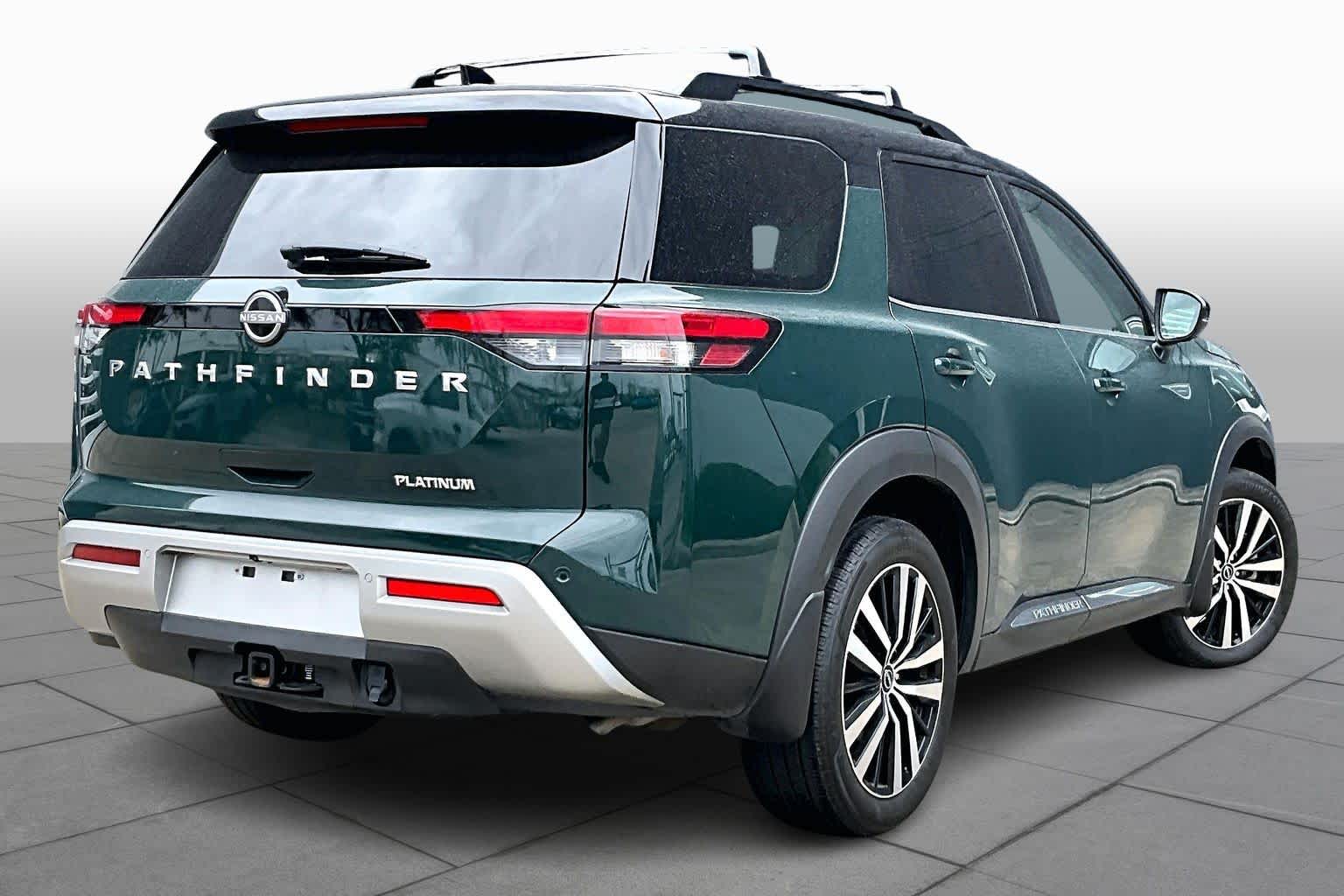 2024 Nissan Pathfinder Platinum Obsidian Green Pearl/Super Black at Sterling McCall Nissan