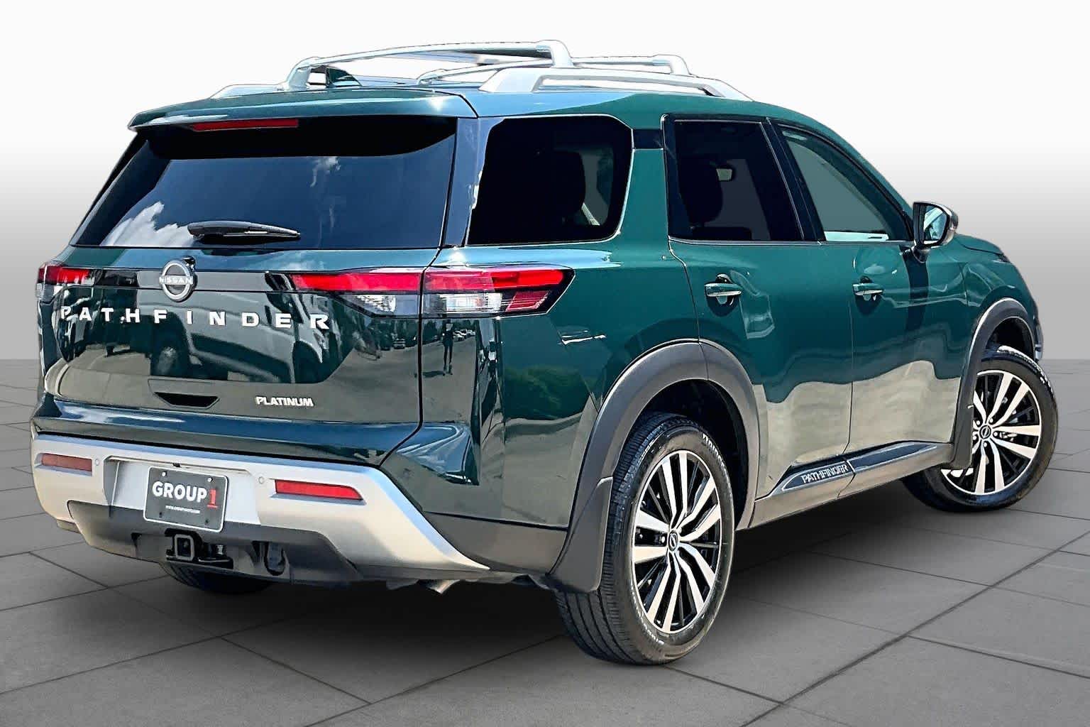 2025 Nissan Pathfinder Platinum Obsidian Green Pearl at Sterling McCall Nissan