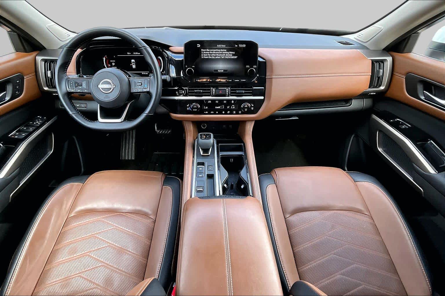 2025 Nissan Pathfinder Platinum Everest White Pearl Tricoat at Sterling McCall Nissan