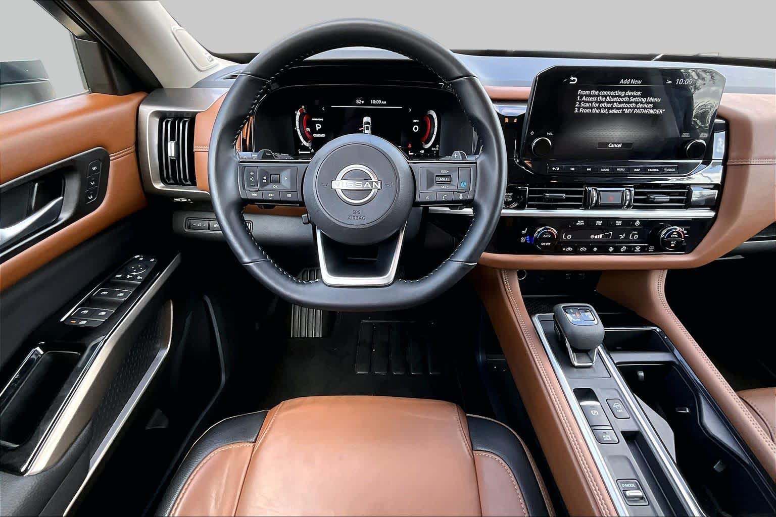 2025 Nissan Pathfinder Platinum Everest White Pearl Tricoat at Sterling McCall Nissan