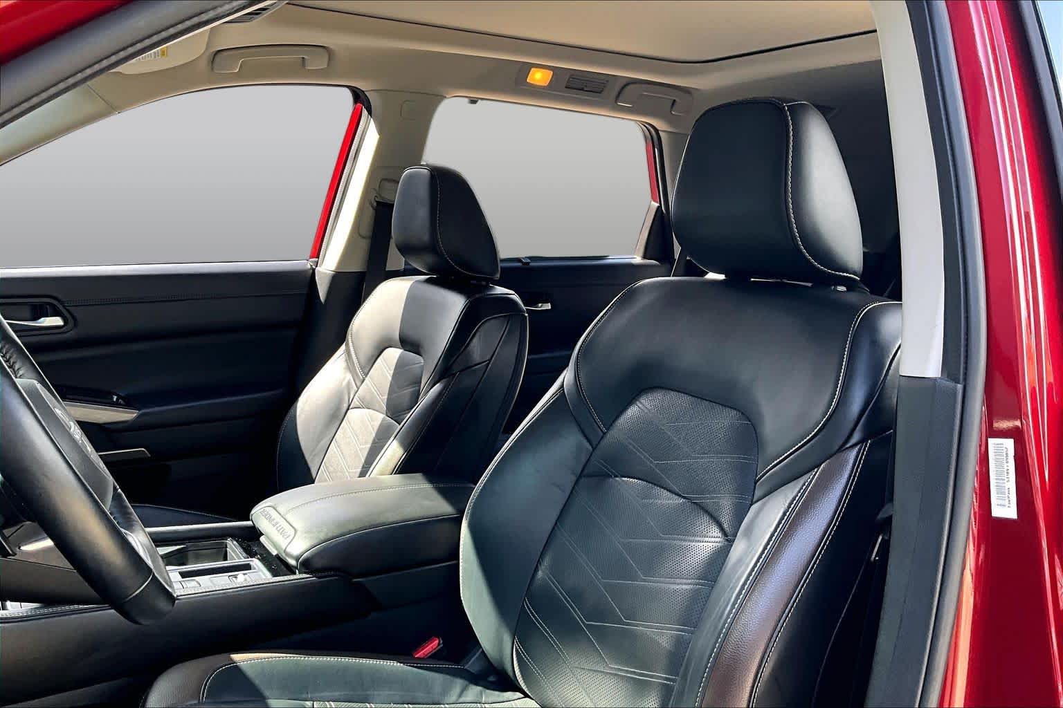 2023 Nissan Pathfinder Platinum Scarlet Ember Tintcoat at Beck & Masten Kia