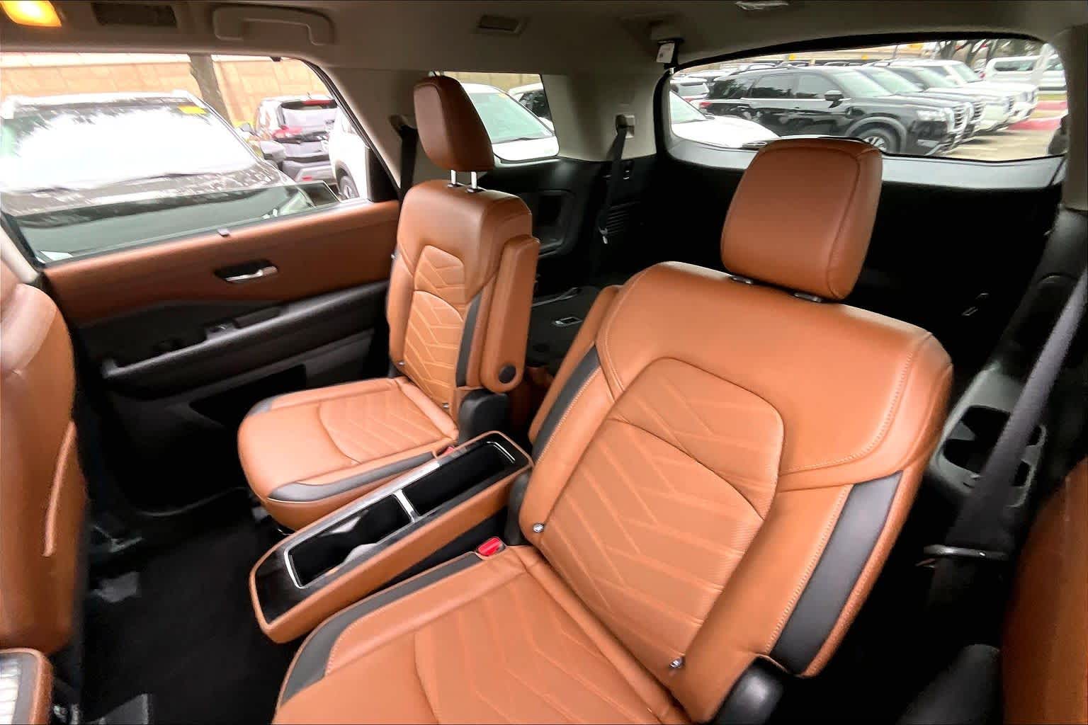 2023 Nissan Pathfinder Platinum Obsidian Green Pearl at Sterling McCall Nissan