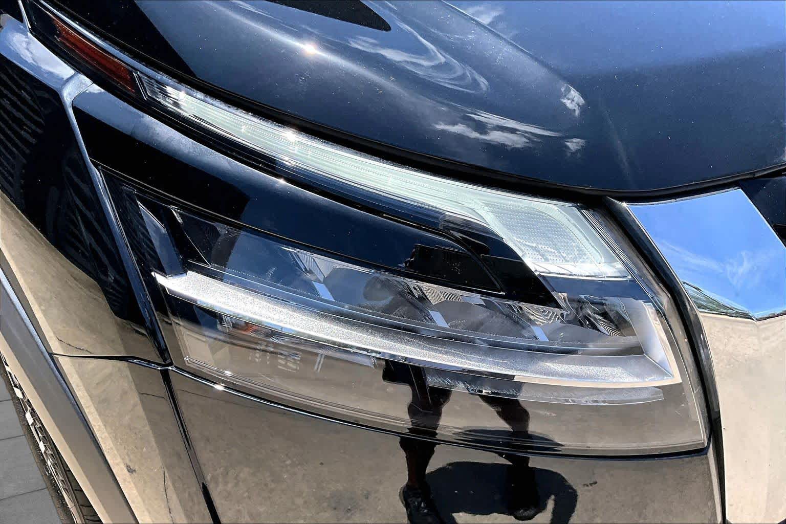 2023 Nissan Pathfinder Platinum Super Black at Sterling McCall Nissan