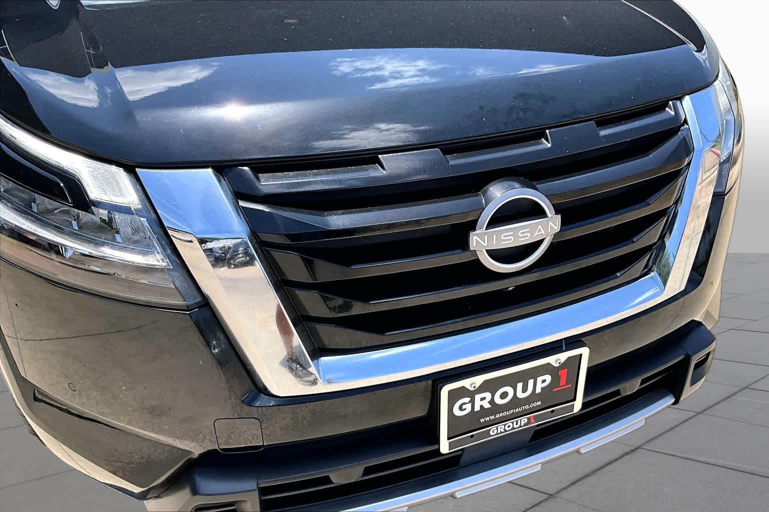 2023 Nissan Pathfinder Platinum Super Black at Sterling McCall Nissan