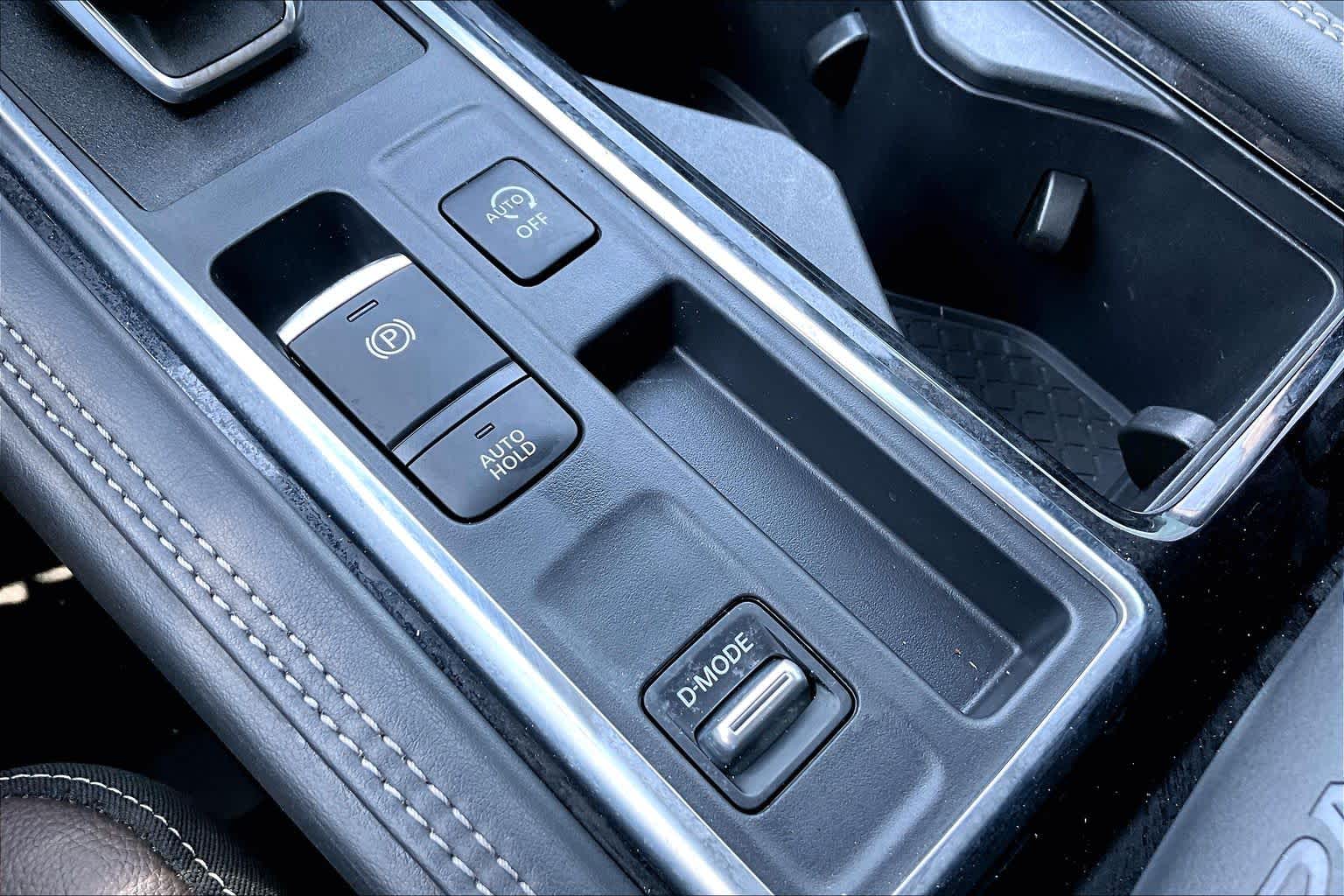2023 Nissan Pathfinder Platinum Super Black at Sterling McCall Nissan