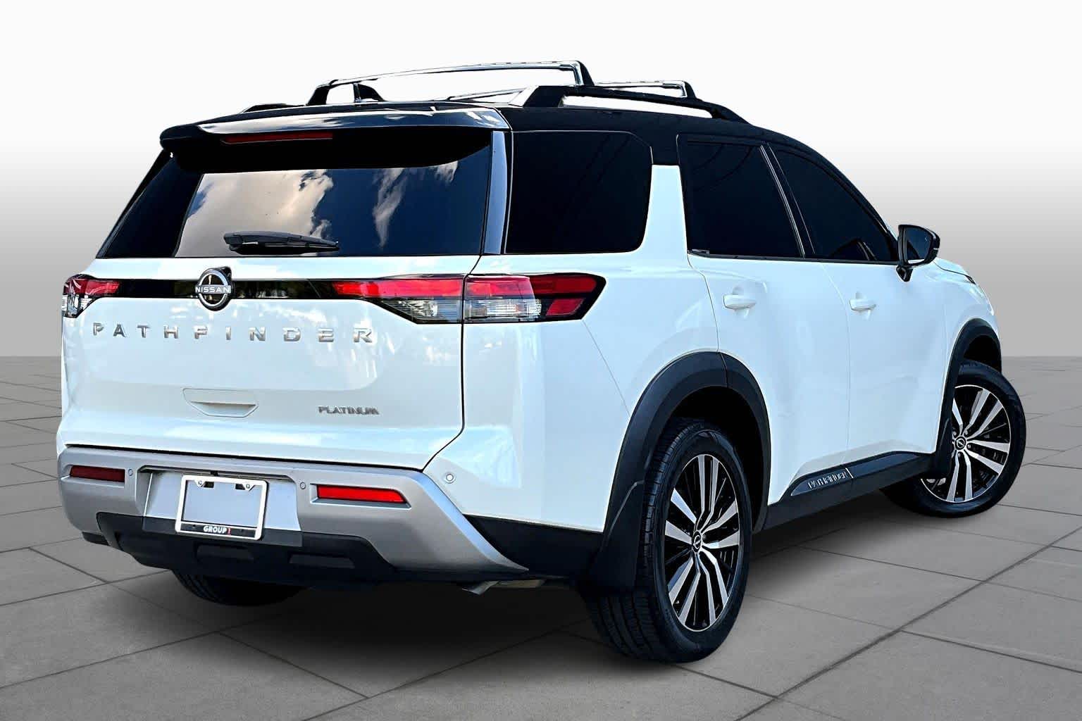 2023 Nissan Pathfinder Platinum Pearl White Tricoat/Super Black at Sterling McCall Nissan