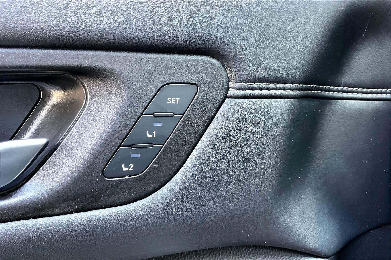 2025 Nissan Pathfinder Platinum Super Black at Sterling McCall Nissan