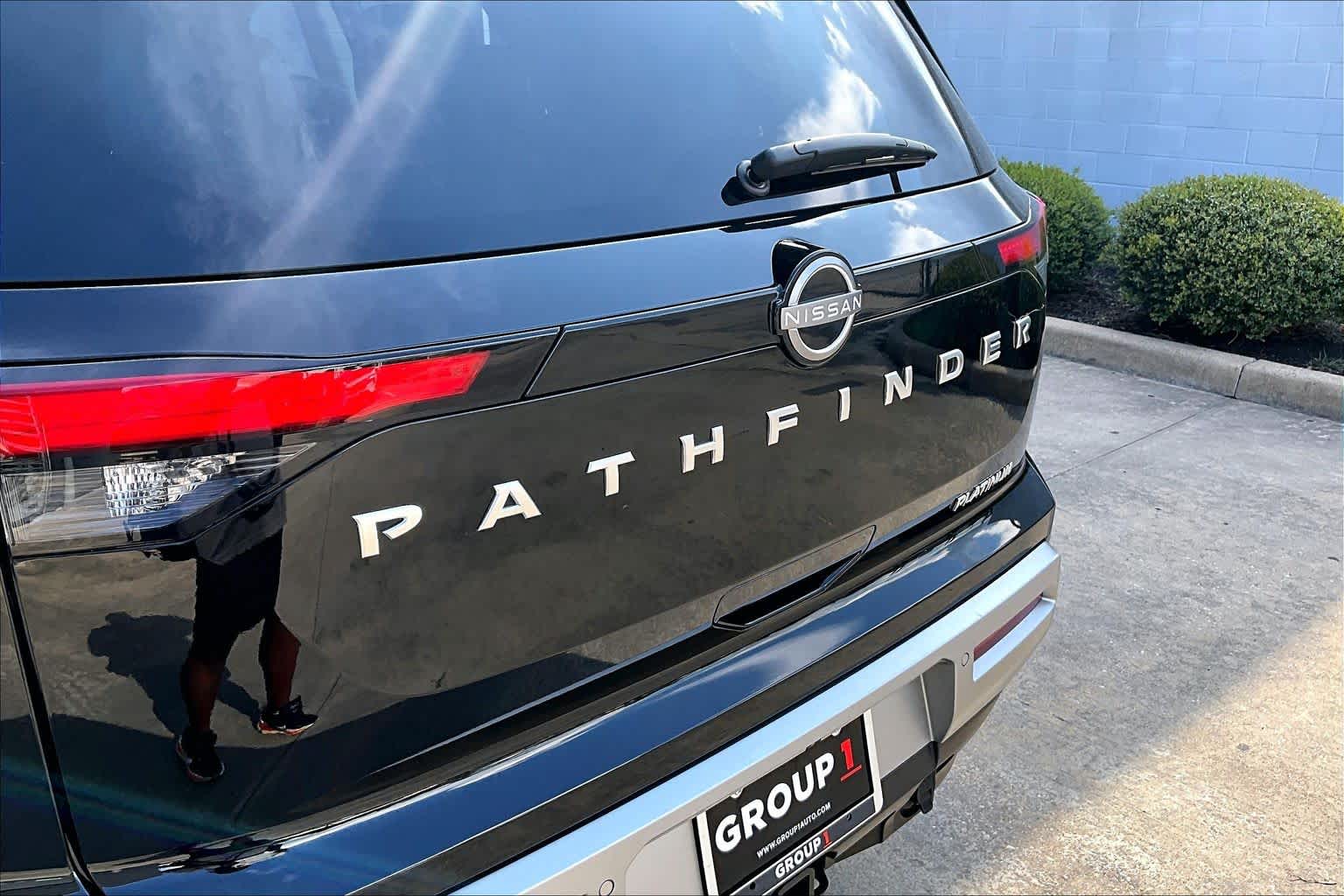 2025 Nissan Pathfinder Platinum Super Black at Sterling McCall Nissan