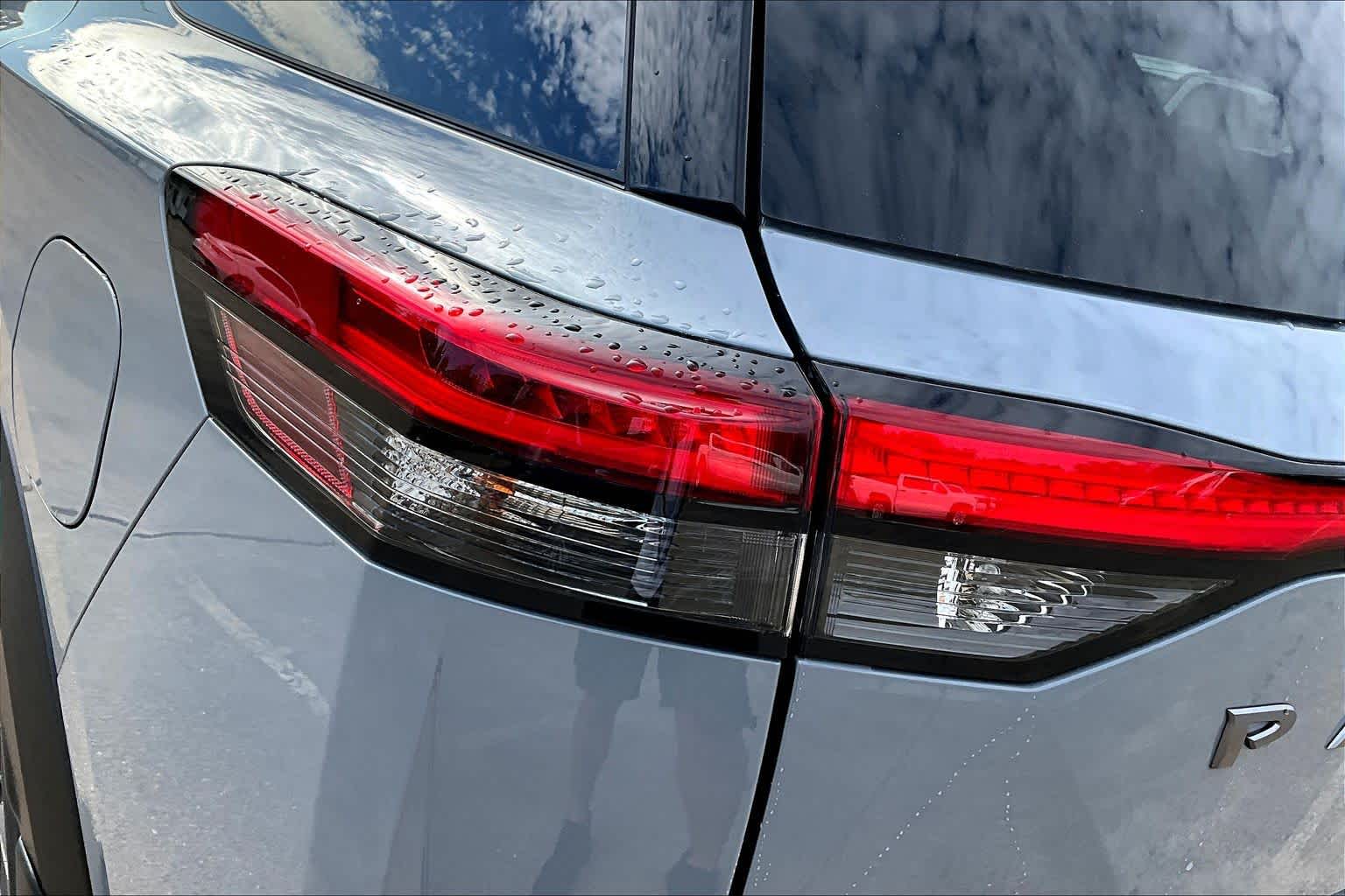 2026 Nissan Pathfinder Platinum Boulder Gray Pearl/Super Black at Sterling McCall Nissan