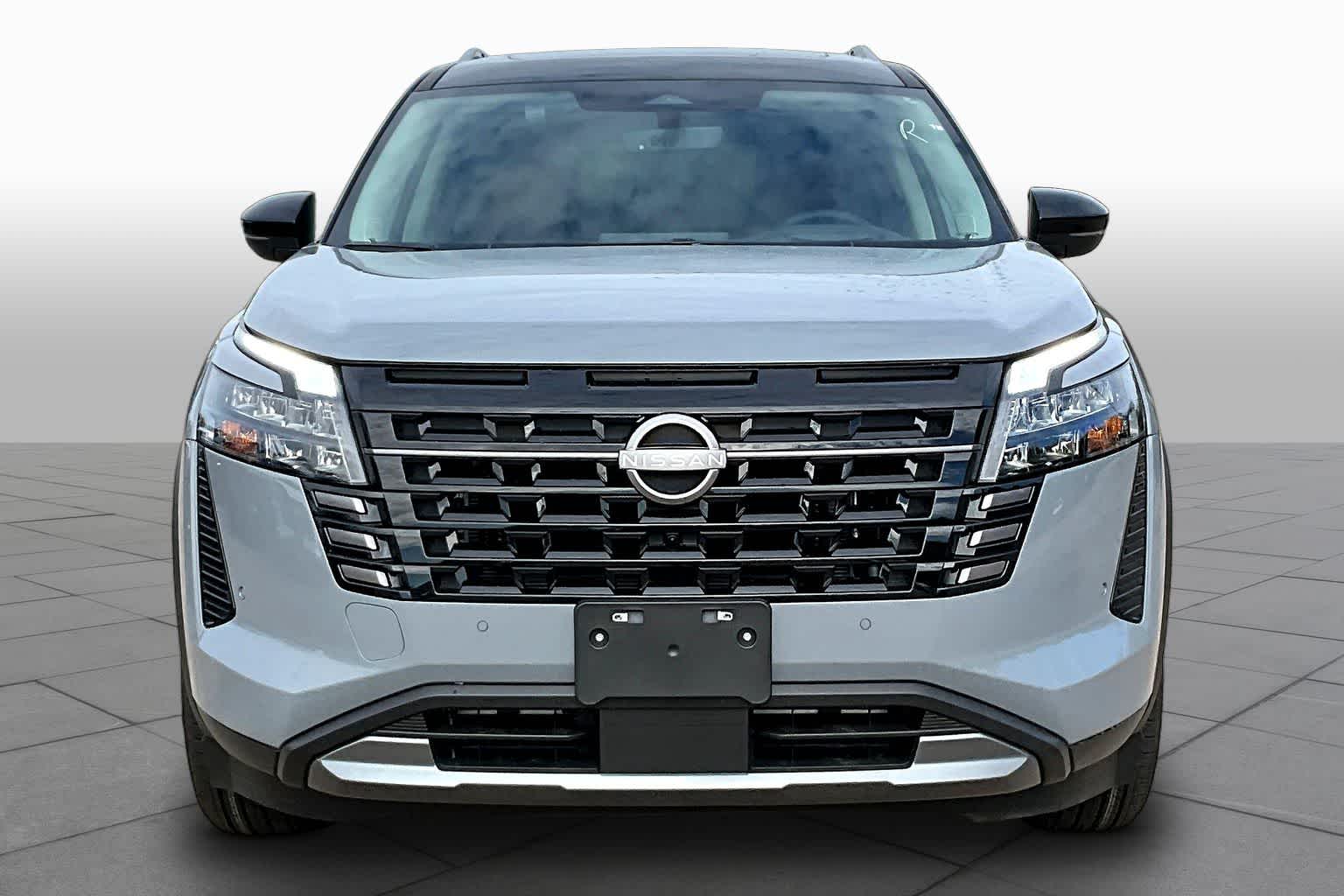 2026 Nissan Pathfinder Platinum Boulder Gray Pearl/Super Black at Sterling McCall Nissan