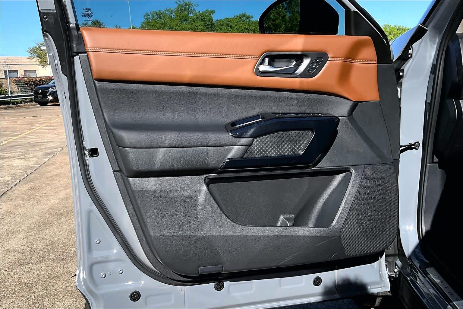2026 Nissan Pathfinder Platinum Boulder Gray Pearl/Super Black at Sterling McCall Nissan