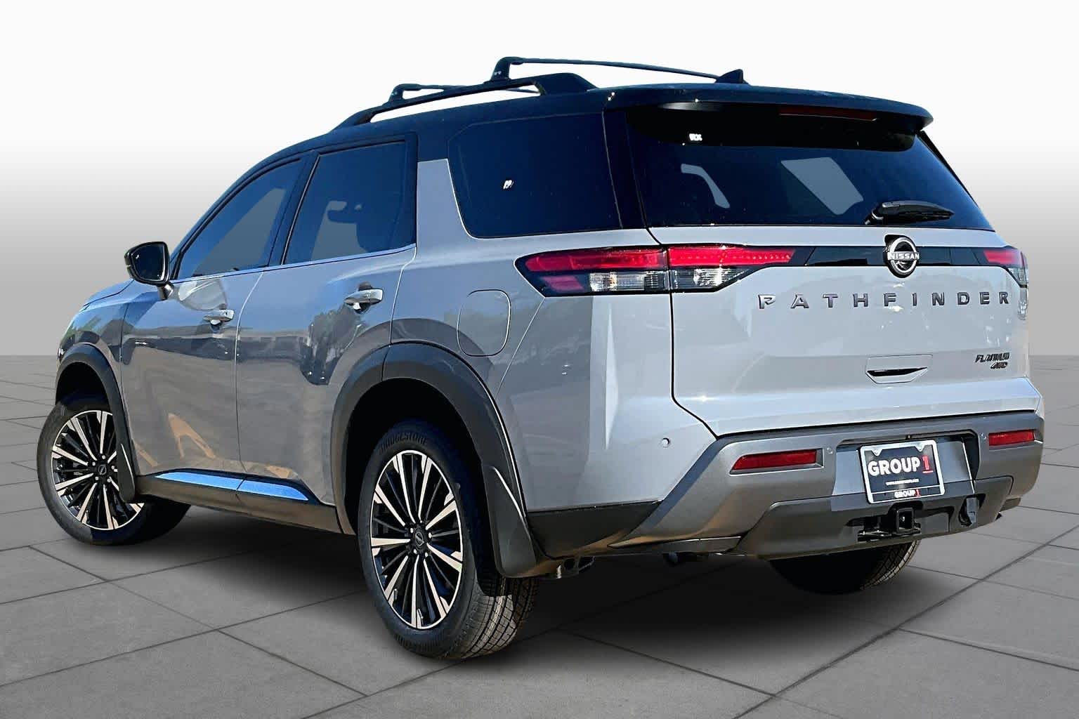 2026 Nissan Pathfinder Platinum Boulder Gray Pearl/Super Black at Sterling McCall Nissan
