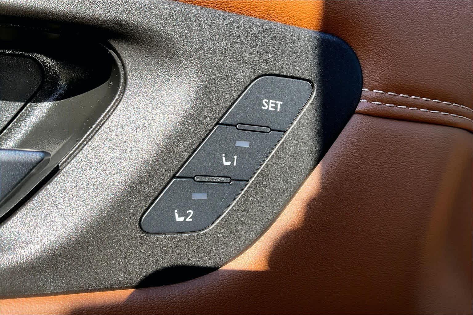 2026 Nissan Pathfinder Platinum Boulder Gray Pearl/Super Black at Sterling McCall Nissan