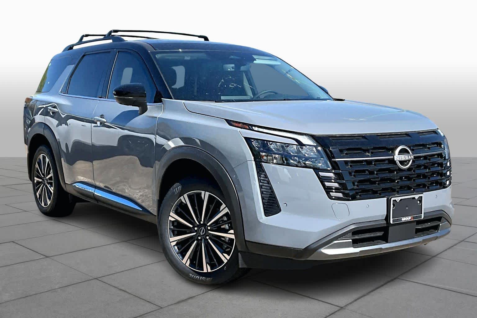 2026 Nissan Pathfinder Platinum Boulder Gray Pearl/Super Black at Sterling McCall Nissan