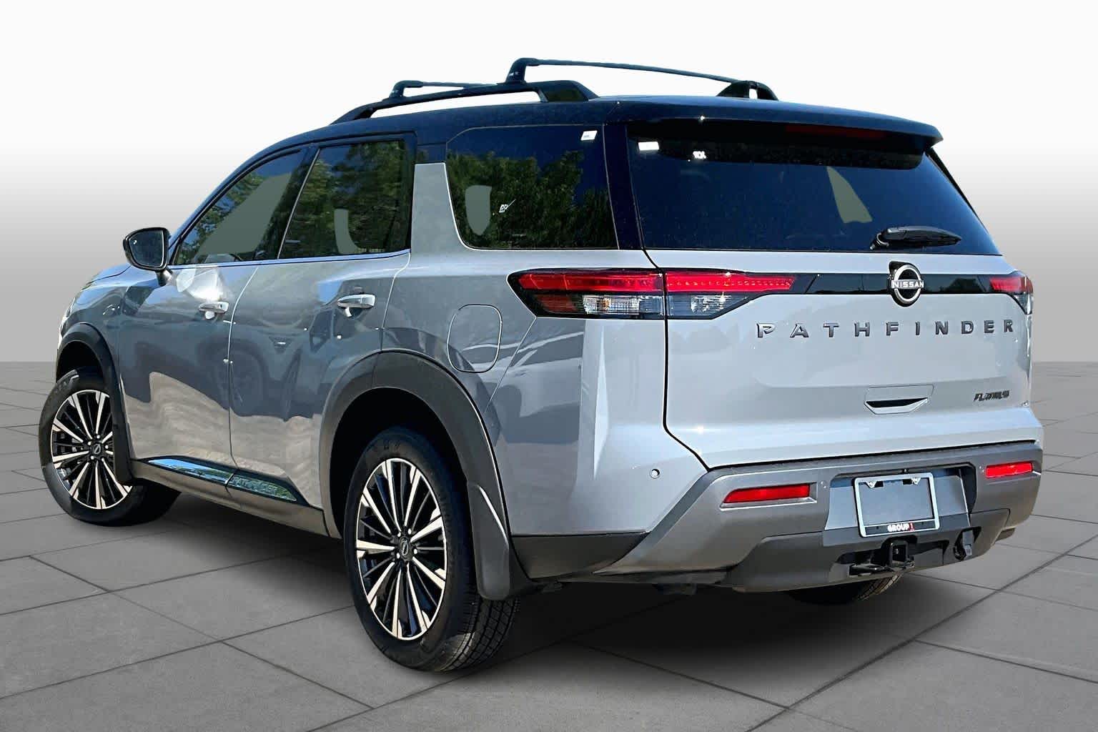 2026 Nissan Pathfinder Platinum Boulder Gray Pearl/Super Black at Sterling McCall Nissan