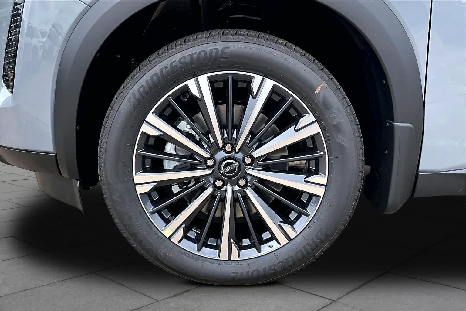 2026 Nissan Pathfinder Platinum Boulder Gray Pearl at Sterling McCall Nissan