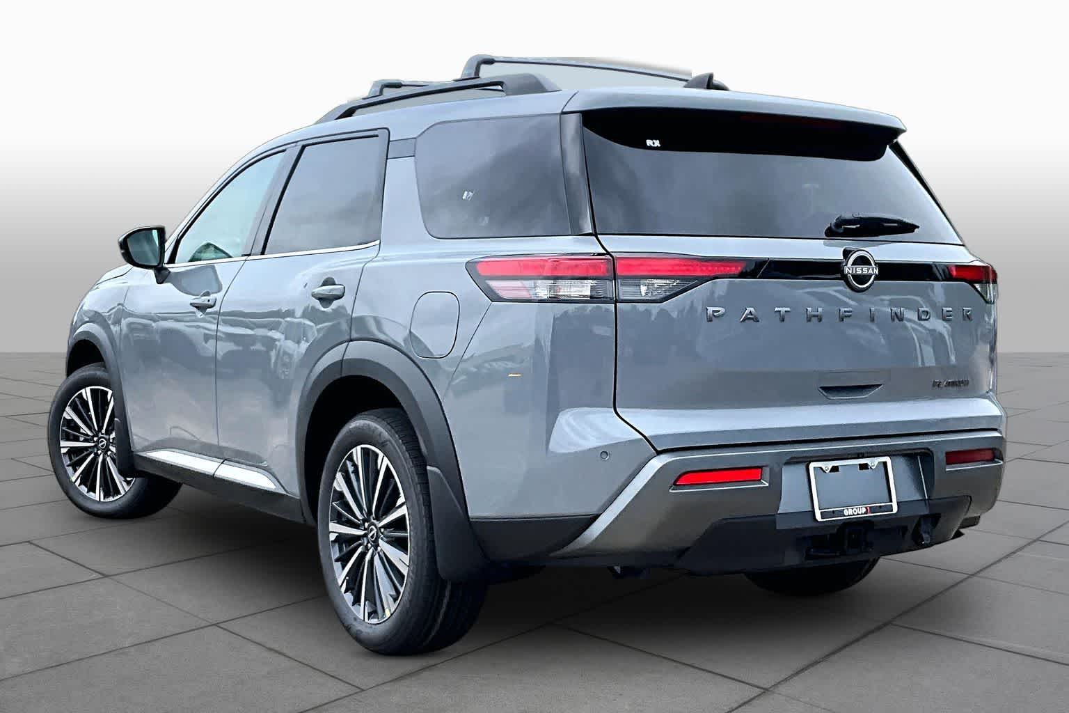 2026 Nissan Pathfinder Platinum Boulder Gray Pearl at Sterling McCall Nissan