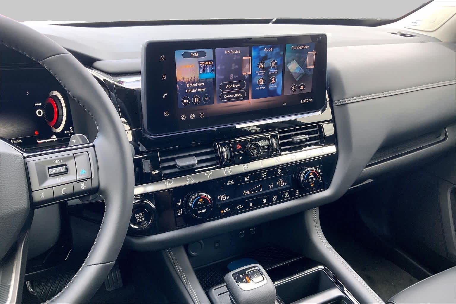 2026 Nissan Pathfinder photo 6 of 22