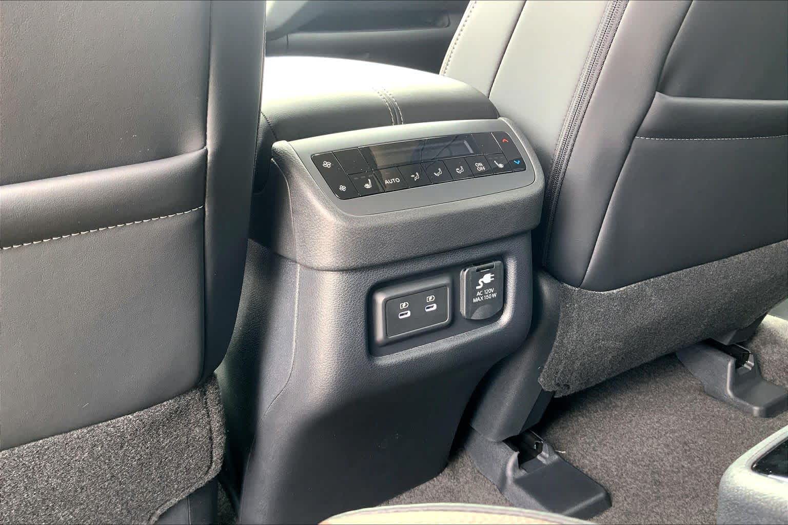 2026 Nissan Pathfinder photo 15 of 22