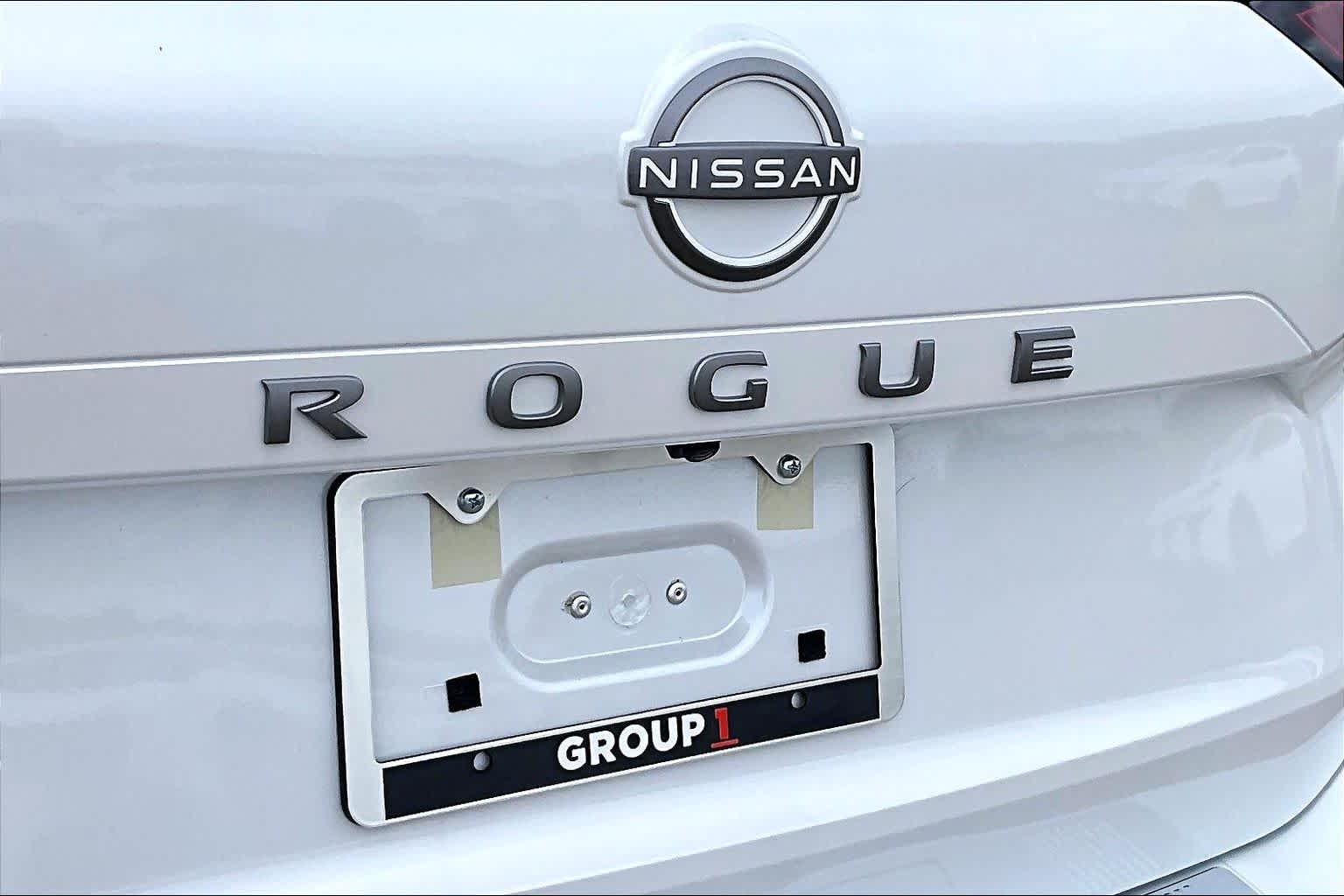 2026 Nissan Pathfinder photo 8 of 18