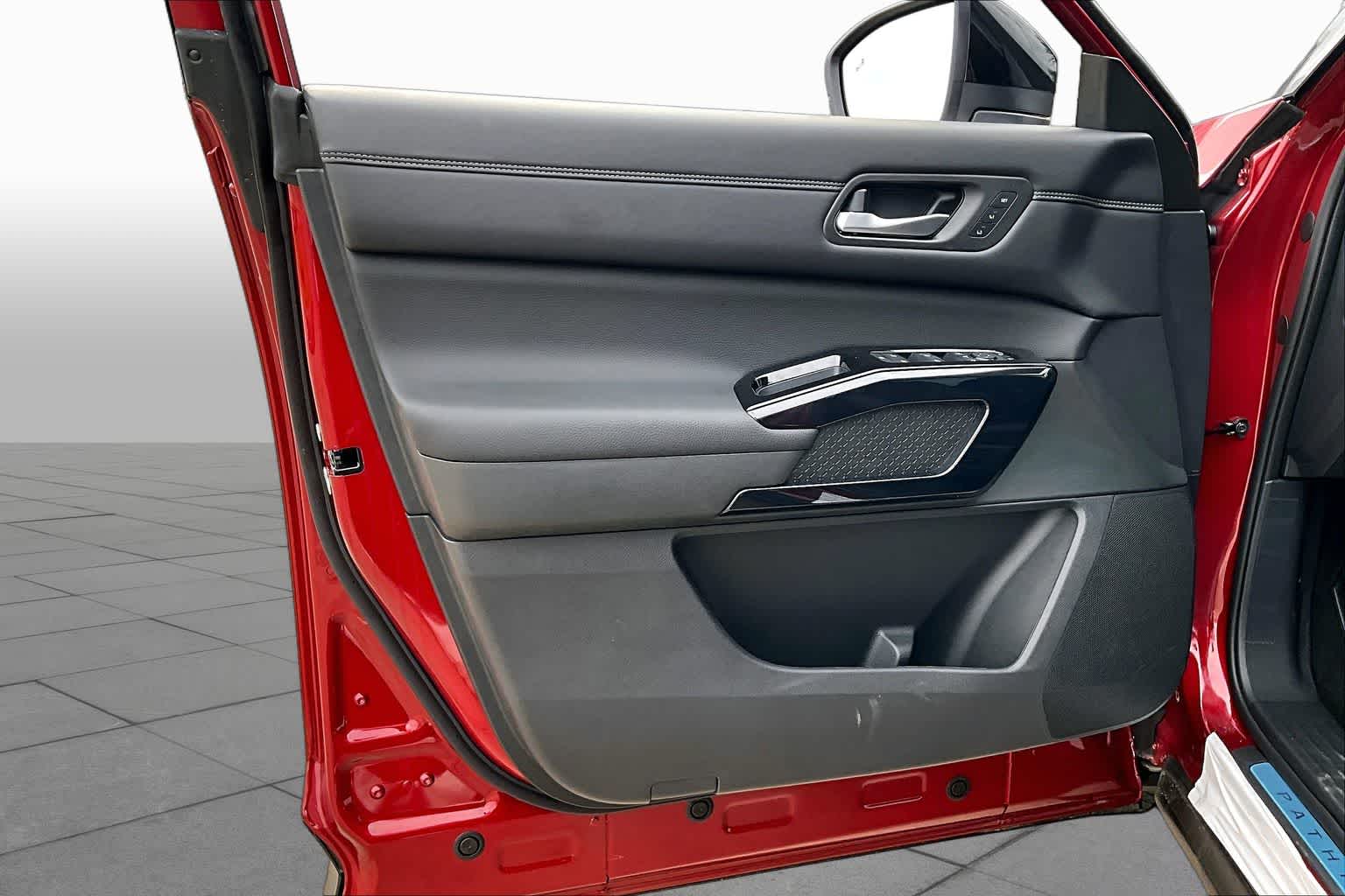 2026 Nissan Pathfinder Platinum Scarlet Ember Tintcoat/Super Black at Baytown Ford