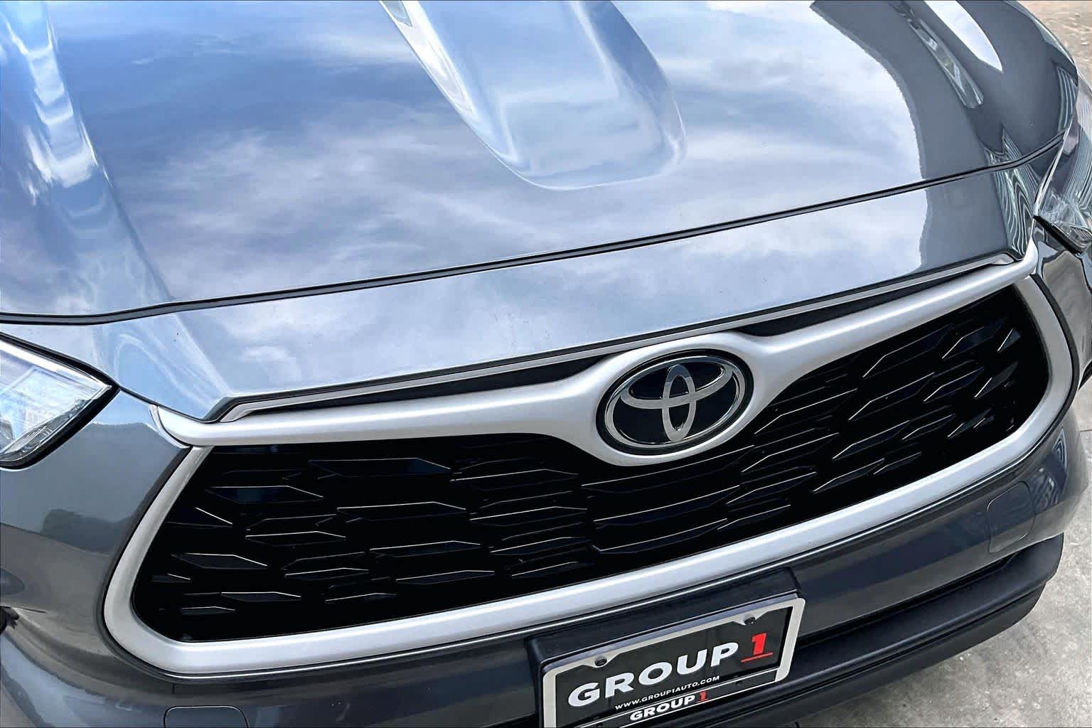 2025 Toyota Highlander Limited Magnetic Gray Metallic at AutoNation USA Houston