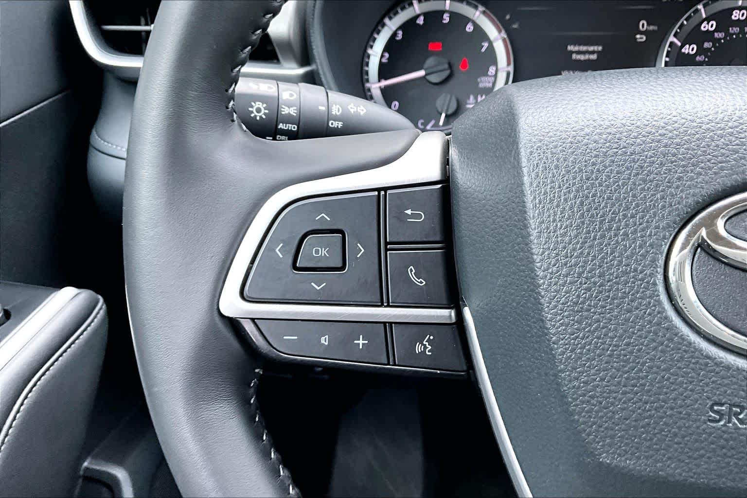 2025 Toyota Highlander Limited Magnetic Gray Metallic at AutoNation USA Houston