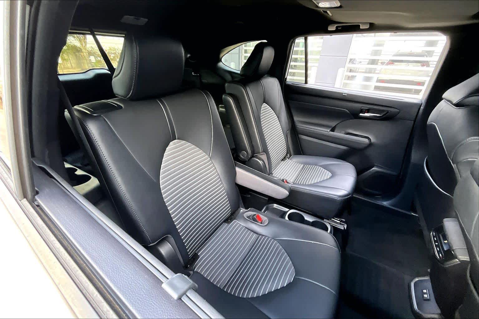 2021 Toyota Highlander XSE Blizzard Pearl at AutoNation USA Katy