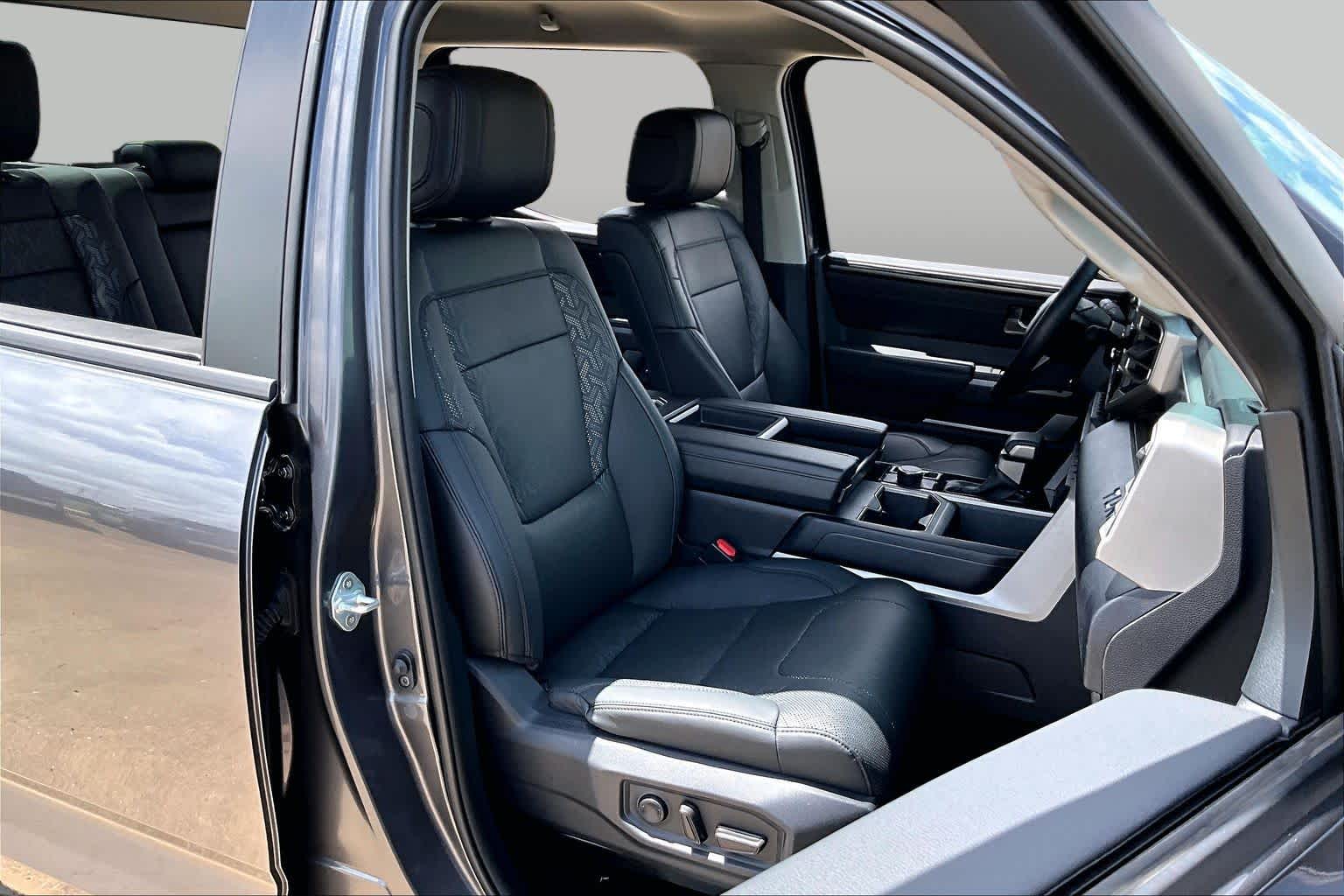 2024 Toyota Tundra SR5 - 8