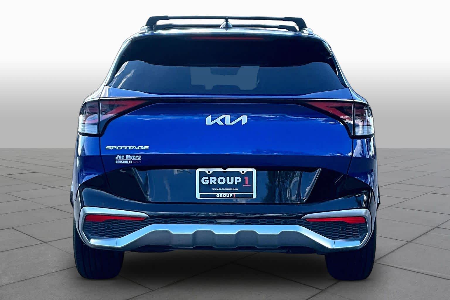 2023 Kia Sportage photo 4 of 32