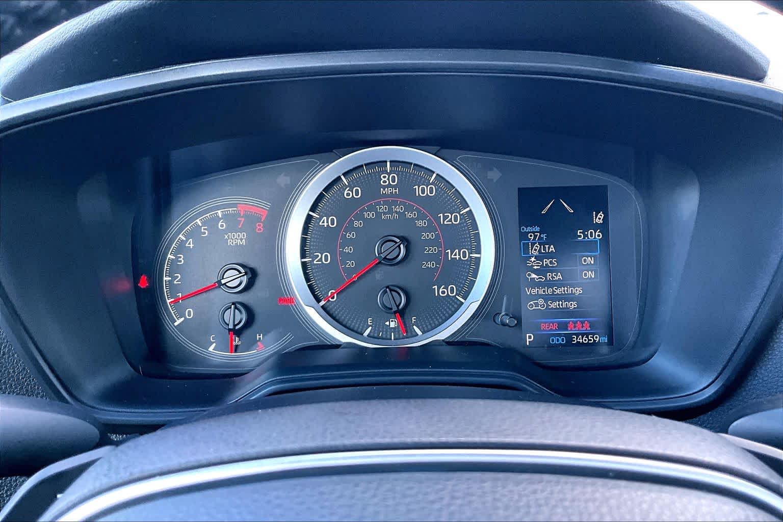 2022 Toyota Corolla photo 24 of 32