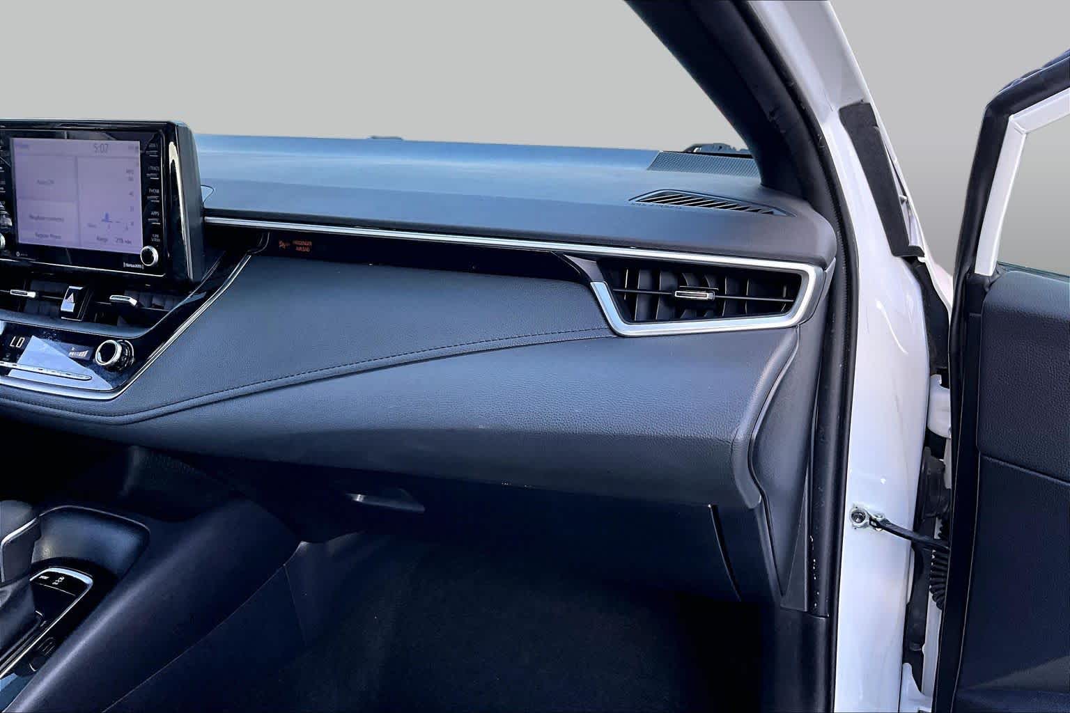 2022 Toyota Corolla photo 17 of 32