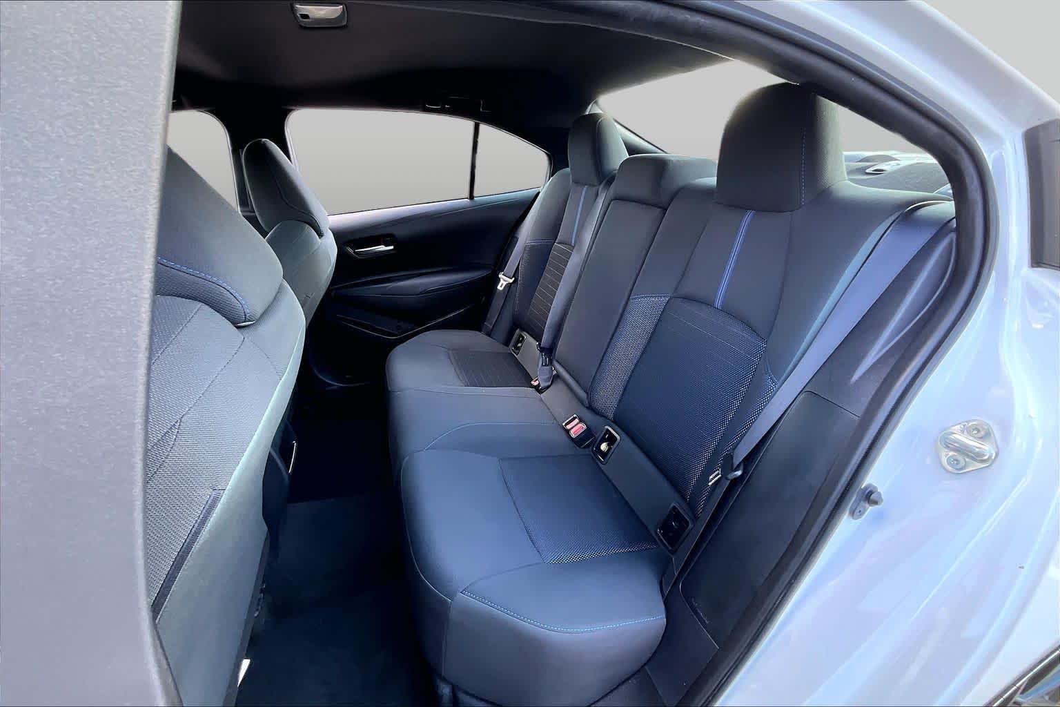 2022 Toyota Corolla photo 18 of 32